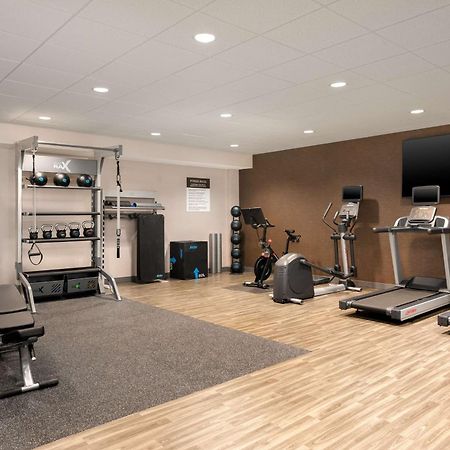 Hampton Inn Блуумсбърг Екстериор снимка