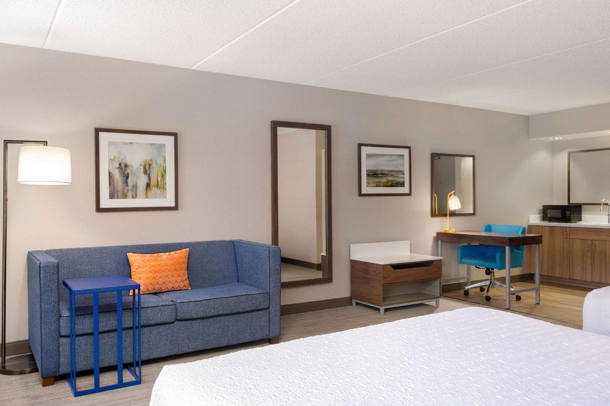 Hampton Inn Блуумсбърг Екстериор снимка