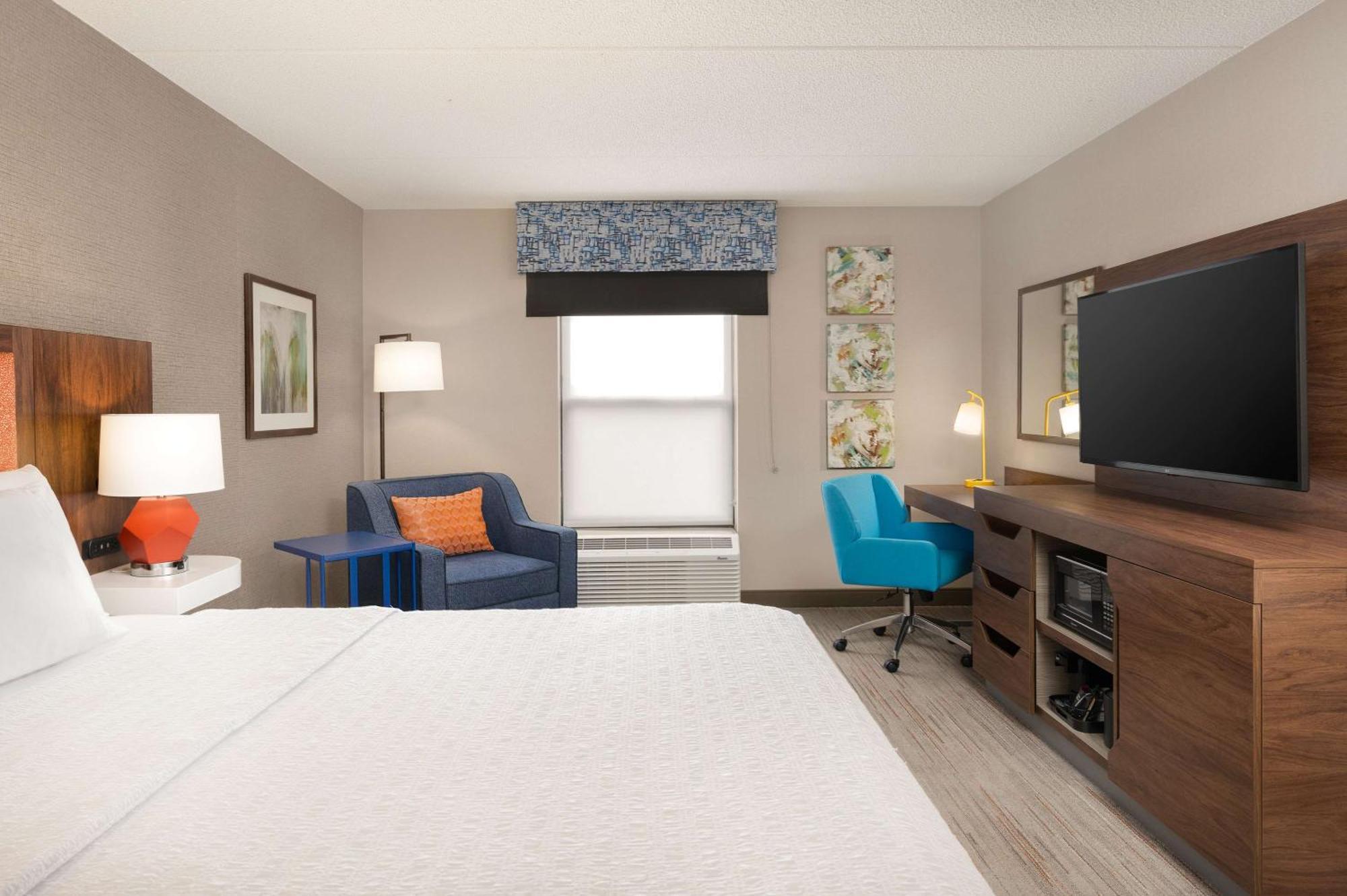 Hampton Inn Блуумсбърг Екстериор снимка