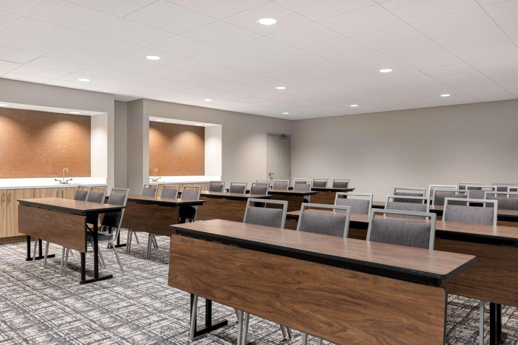 Hampton Inn Блуумсбърг Екстериор снимка