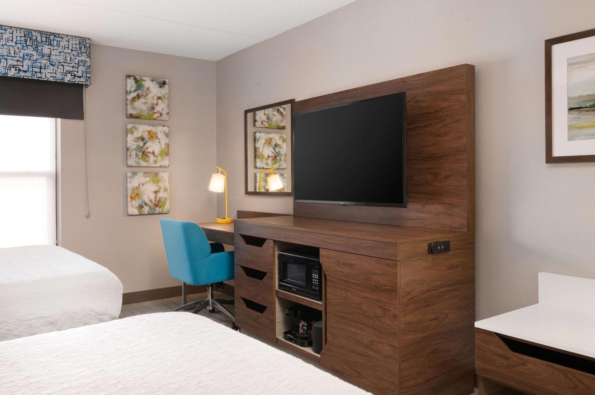 Hampton Inn Блуумсбърг Екстериор снимка