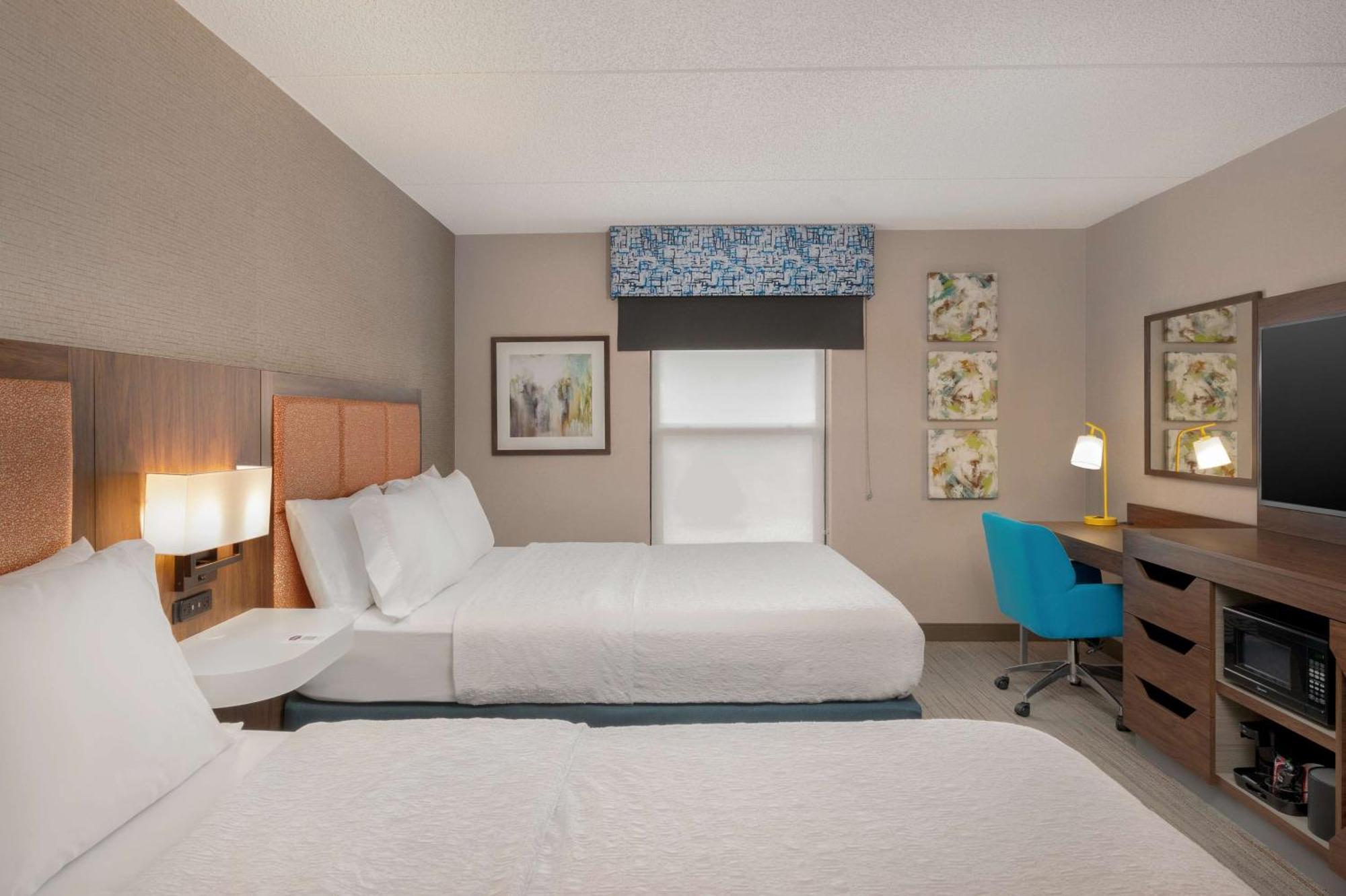 Hampton Inn Блуумсбърг Екстериор снимка
