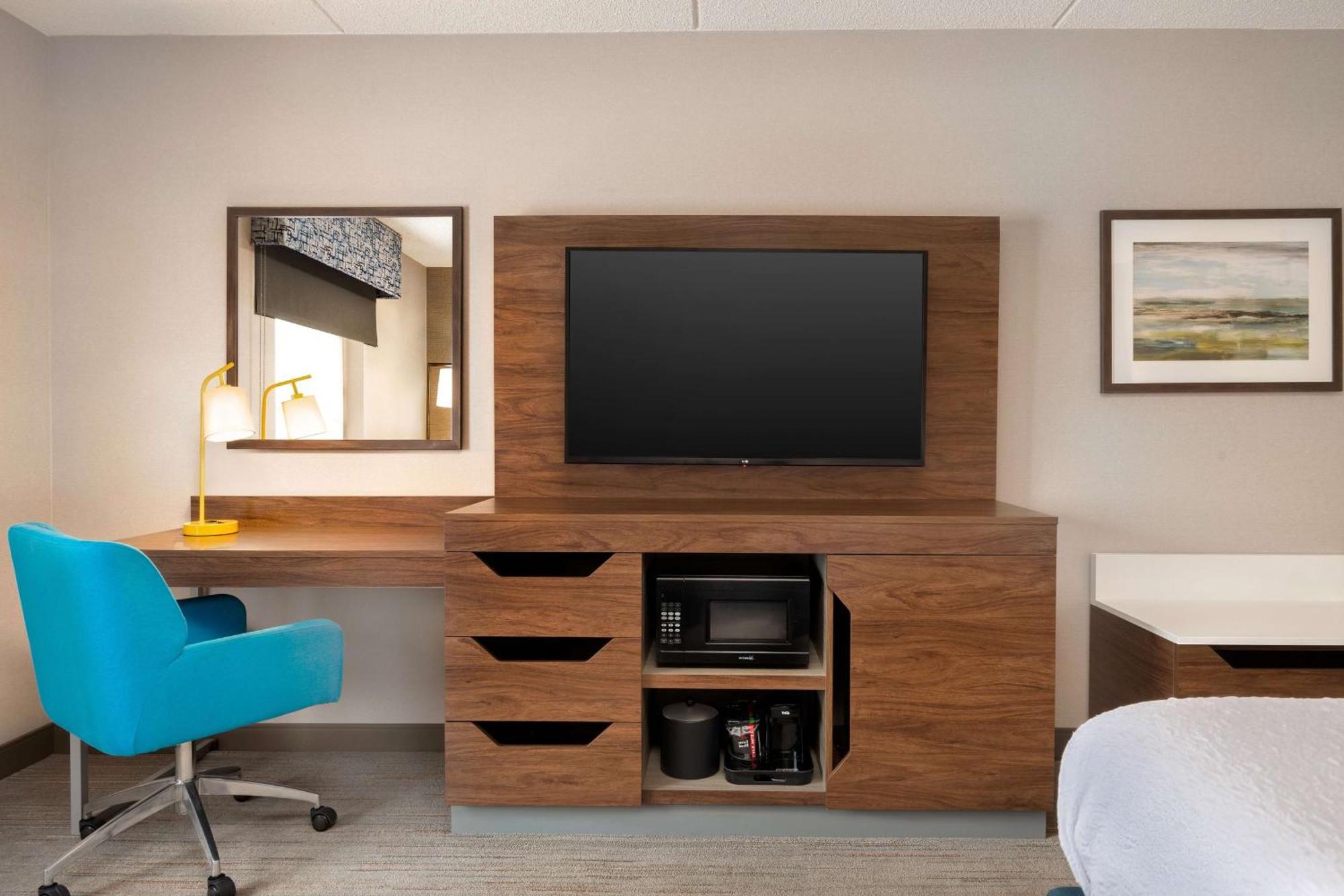Hampton Inn Блуумсбърг Екстериор снимка