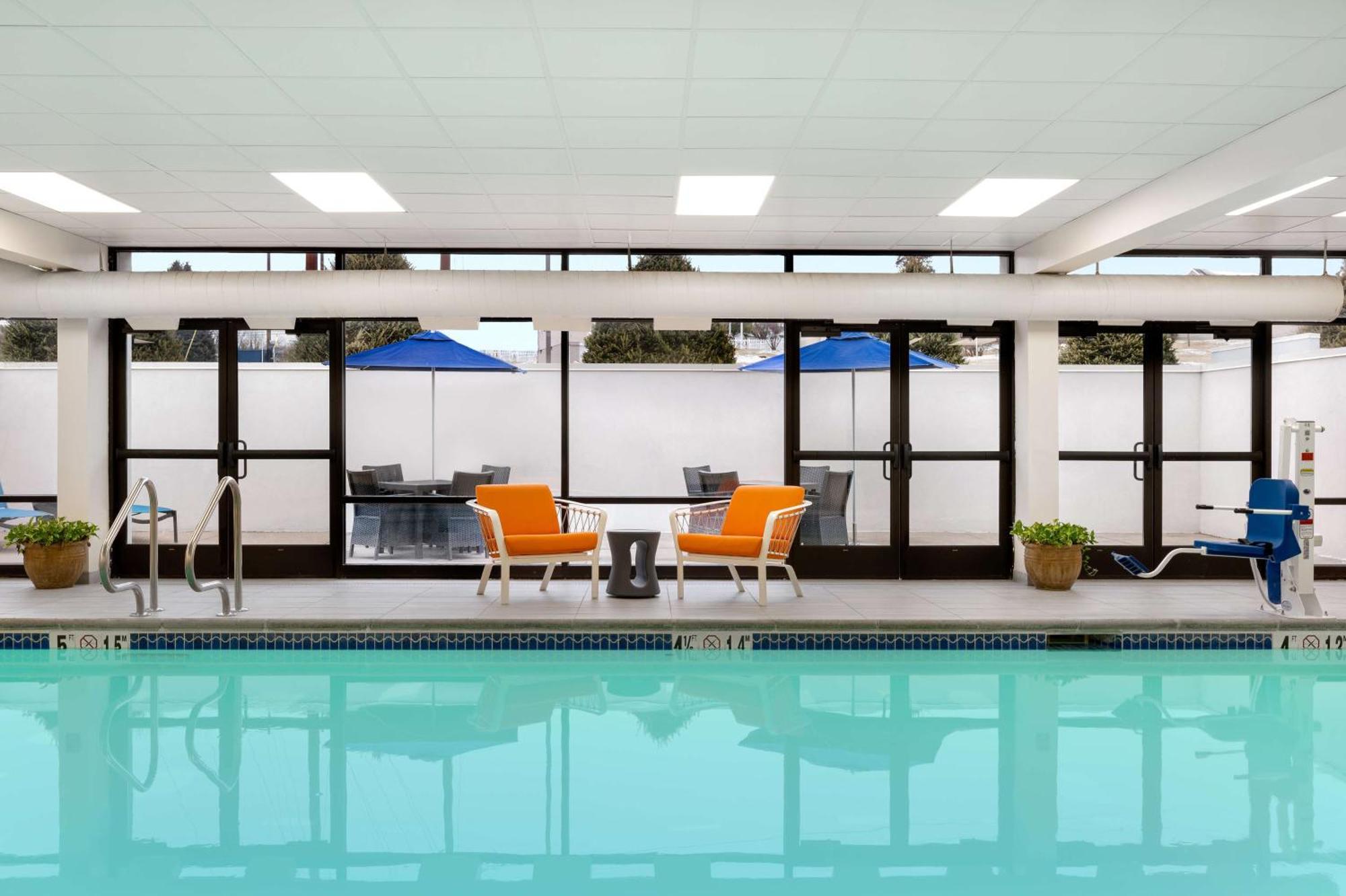 Hampton Inn Блуумсбърг Екстериор снимка