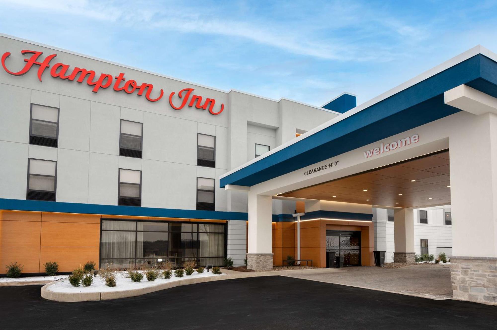 Hampton Inn Блуумсбърг Екстериор снимка